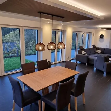 דירה Upland Lounge