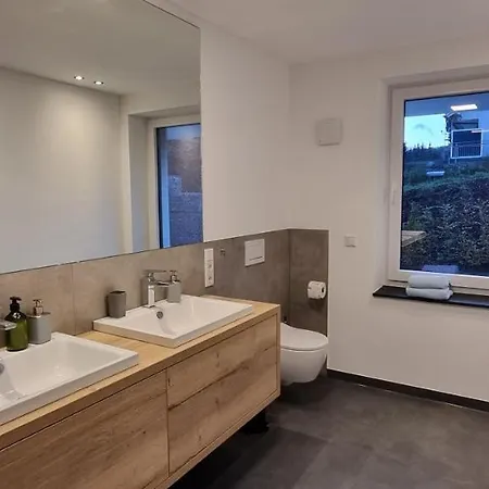 Upland Lounge דירה *