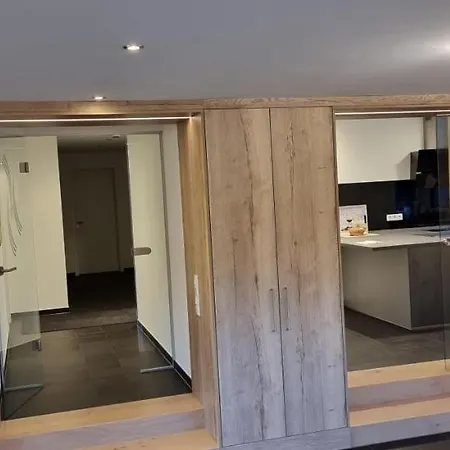 Upland Lounge דירה *