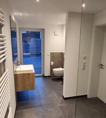 Upland Lounge * וילינגן