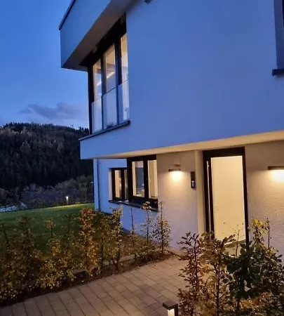 Upland Lounge * ヴィリンゲン