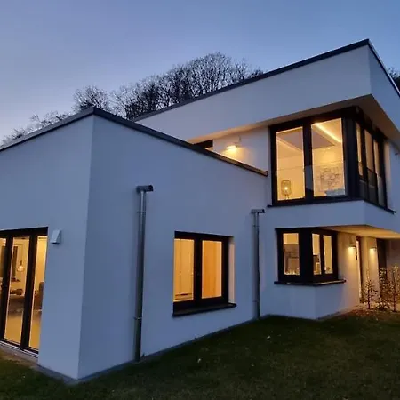 Upland Lounge וילינגן