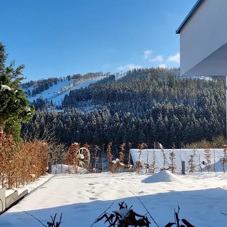 Upland Lounge דירה *