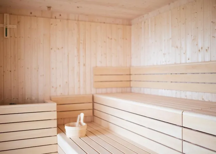 Upland Lounge Apartment *